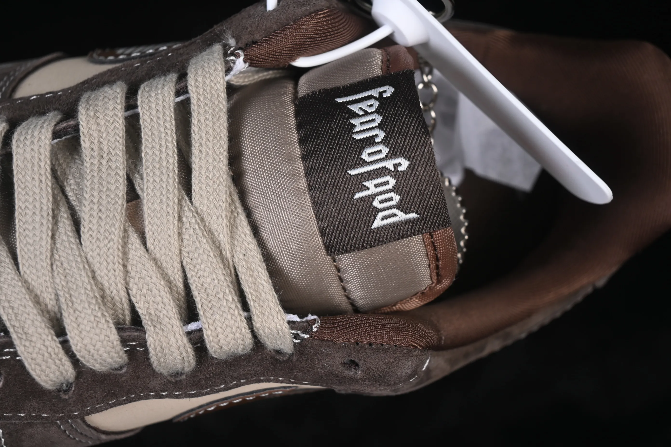 All categories Nk Air Force 1 Air Force series Nk Air Force 1 Low Air Force low-top Nike Air Force 1'07 Low Brown and light khaki Air Force 1 low-top casual sneakers KL1688-001